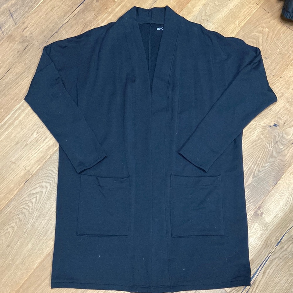 Beyond Yoga Cardigan Size S